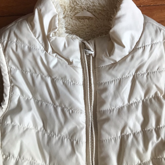 🎀Gap Toddler Girl Vest - Picture 2 of 7